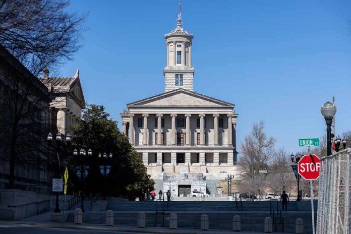 shutterstock_1928634677 Tennessee State Capitol building with columned facade
