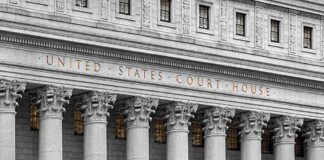 United States Courthouse facade with columns.